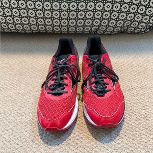 Mizuno Men’s Red Wave Rider 19 Running Shoes
